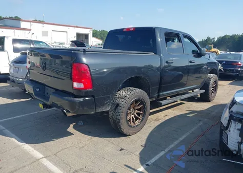 2016 Ram 1500 St z USA, uszkodzony, nr VIN 3C6RR6KT2GG168792